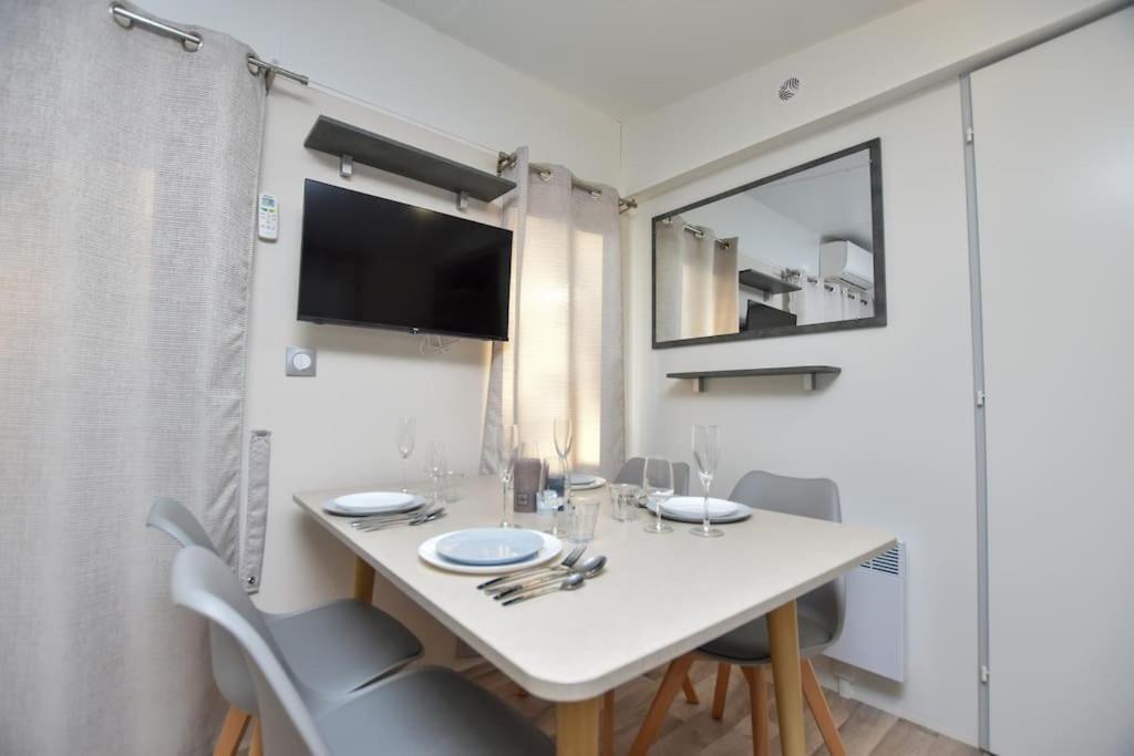 La Roseliere ❁ Piscine ❁ Tranquillite Apartment Saint-Hilaire-de-Riez Exterior photo